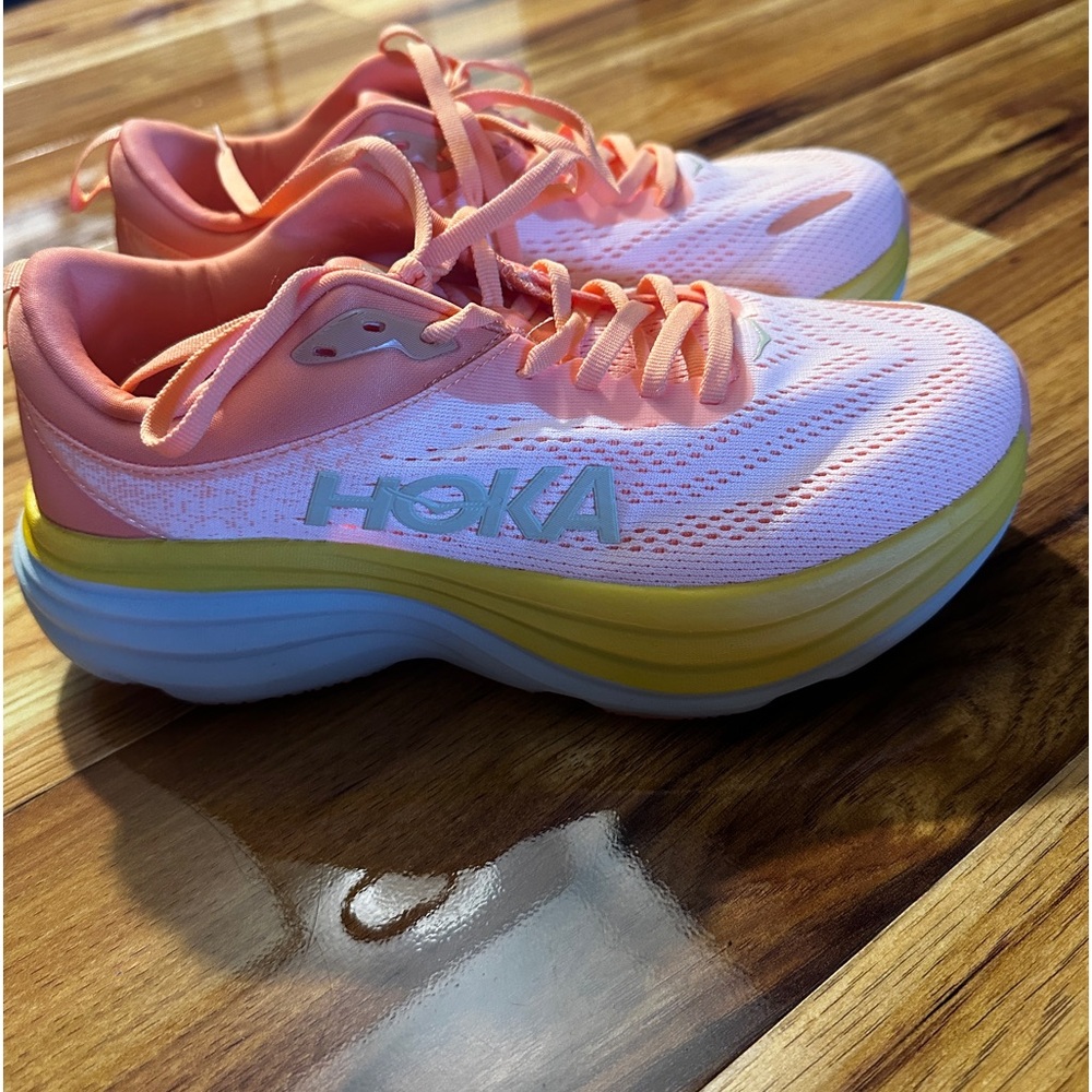 Women’s HOKA Bondi 8